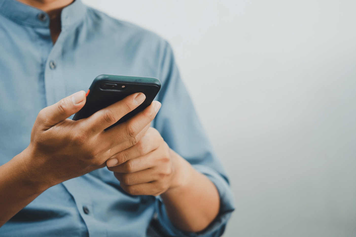 Man using smartphone